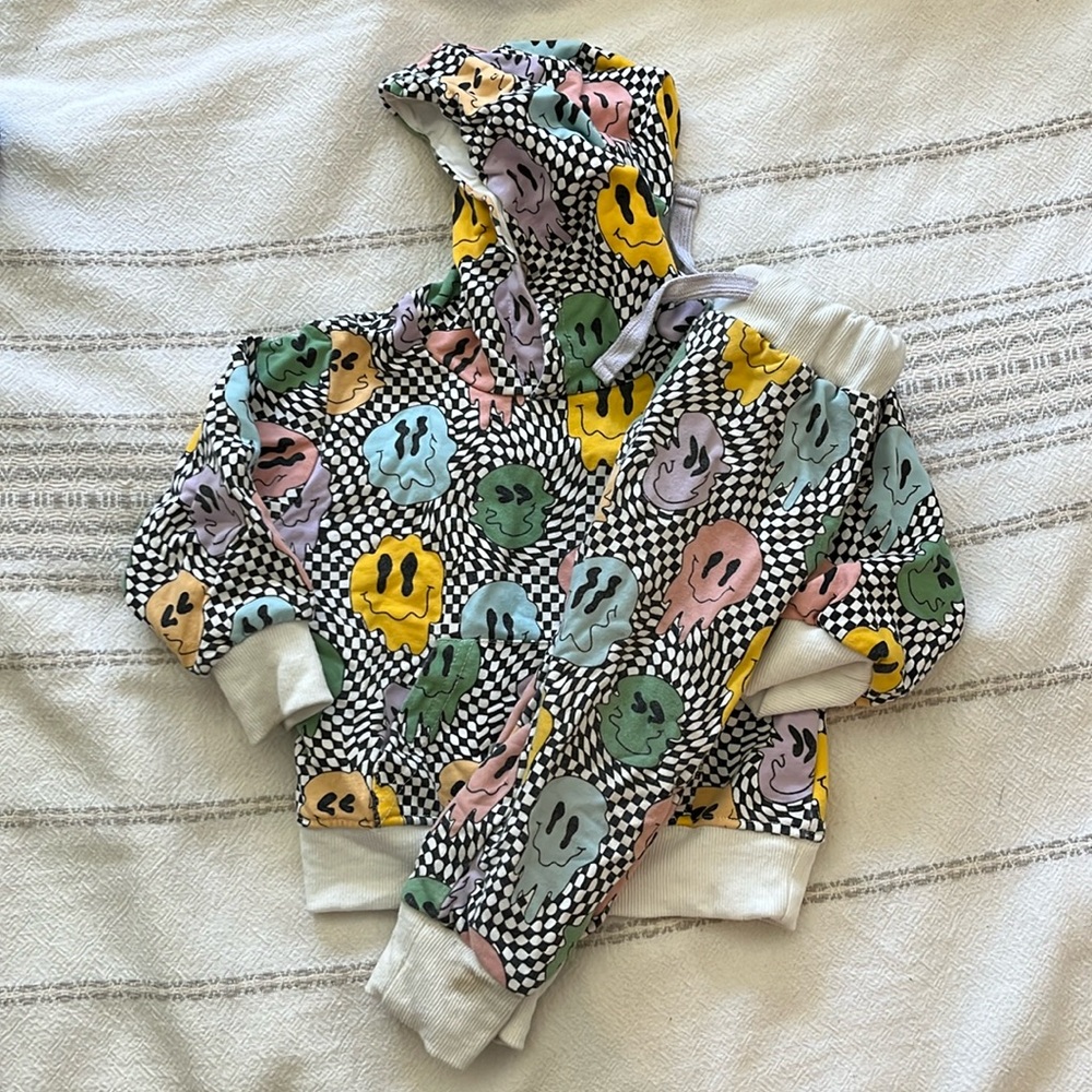Drip smiley sweat suit by Olive + Scout